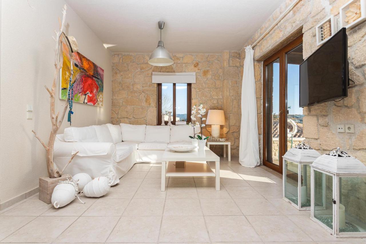 Pure White Suite Elani Siviri Exterior foto